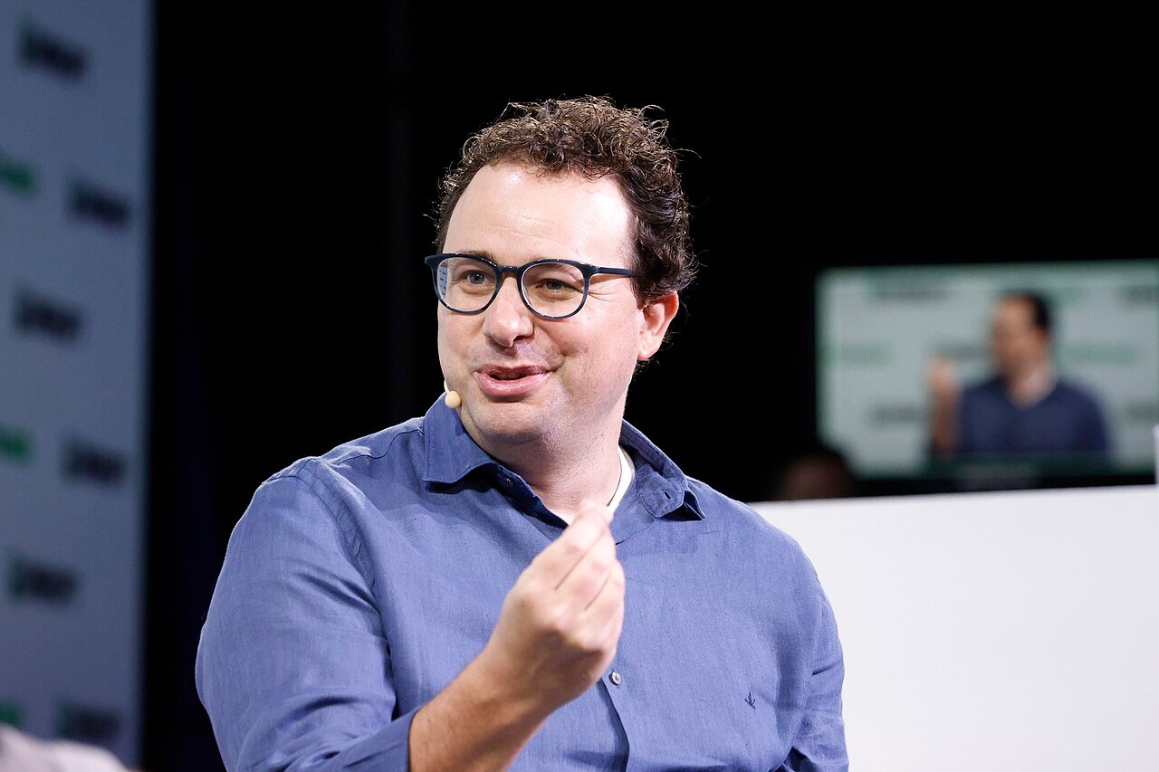 Dario Amodei, CEO de Anthropic, durante su participación en TechCrunch Disrupt 2023